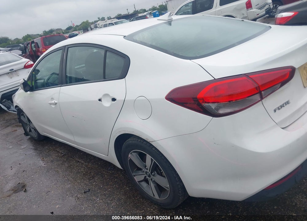 2018 KIA FORTE LX VIN: 3KPFL4A75JE242358
