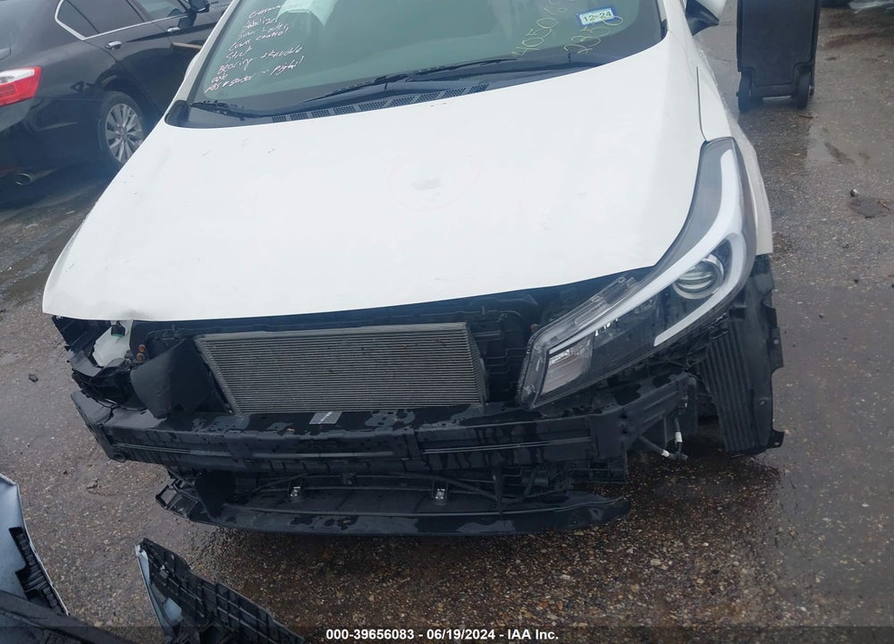 2018 KIA FORTE LX VIN: 3KPFL4A75JE242358
