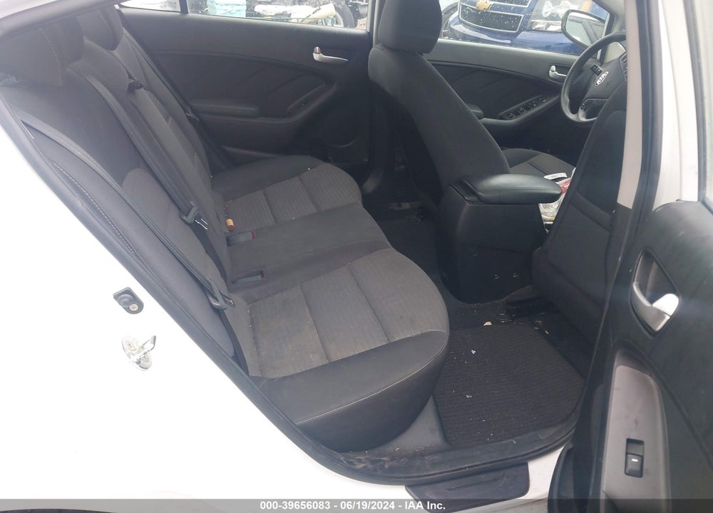 2018 KIA FORTE LX VIN: 3KPFL4A75JE242358