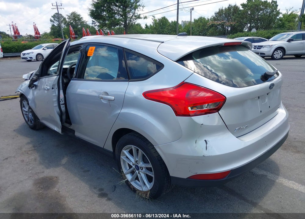 2018 FORD FOCUS SE VIN: 1FADP3K23JL326927