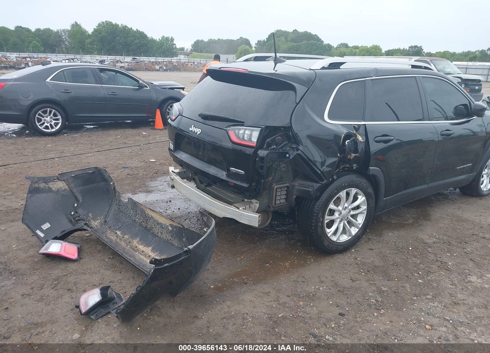 2019 JEEP CHEROKEE LATITUDE 4X4 VIN: 1C4PJMCB9KD442982