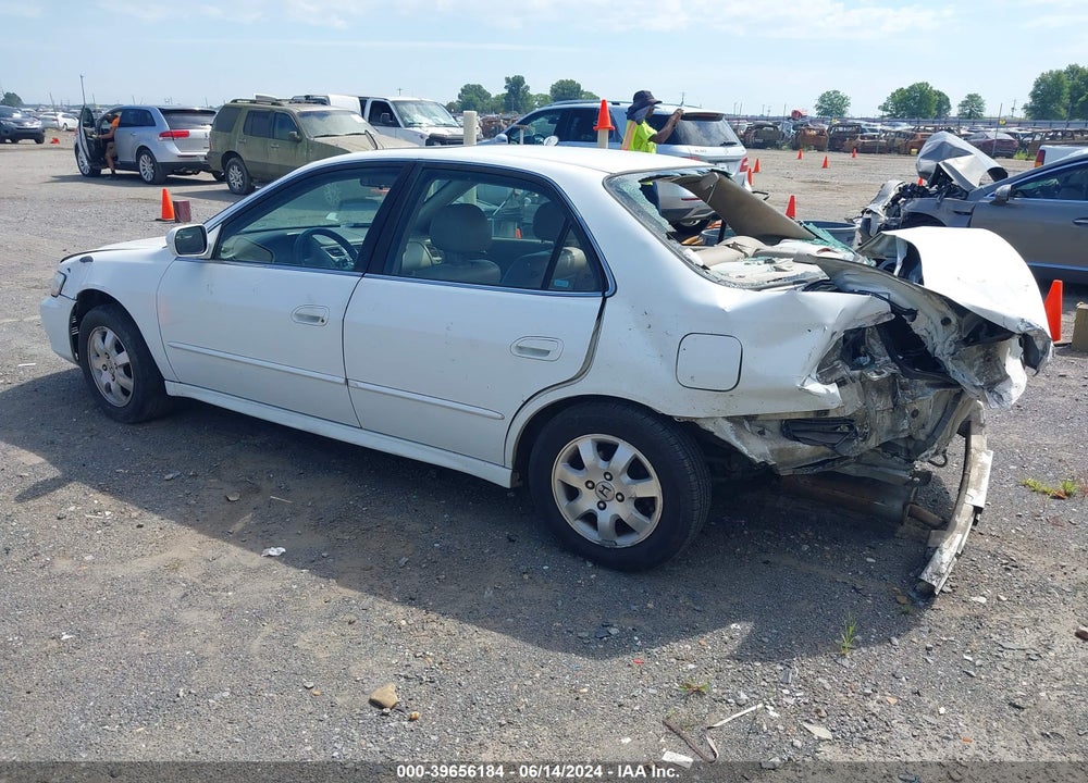 2001 HONDA ACCORD 2.3 EX VIN: 1HGCG56601A132576