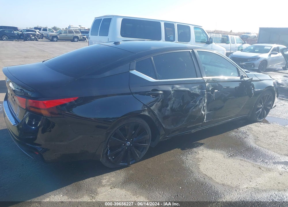 2022 NISSAN ALTIMA SR FWD VIN: 1N4BL4CV1NN353166
