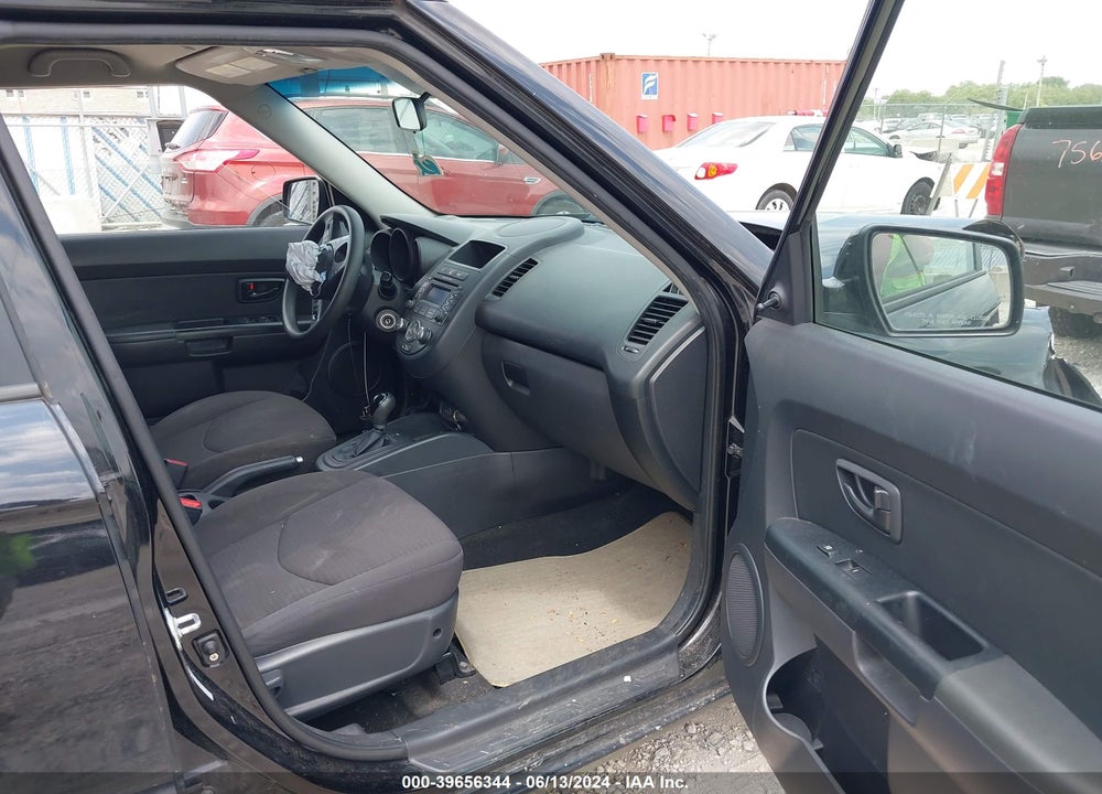 2013 KIA SOUL VIN: KNDJT2A57D7612114