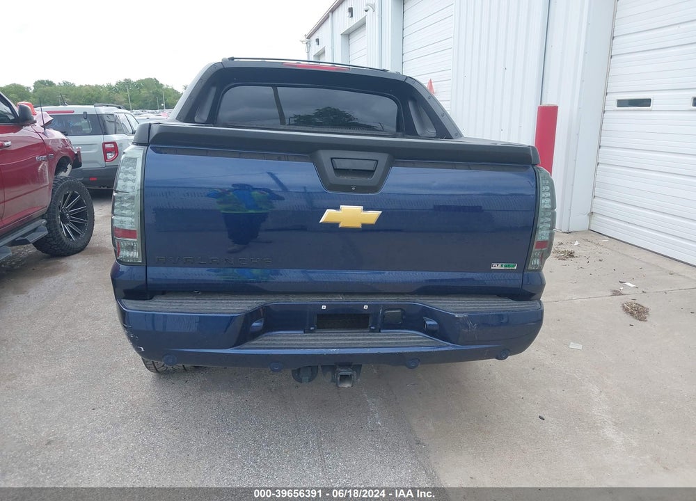 2011 CHEVROLET AVALANCHE 1500 LTZ VIN: 3GNTKGE3XBG169838
