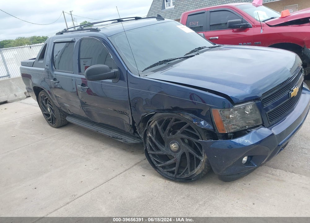 2011 CHEVROLET AVALANCHE 1500 LTZ VIN: 3GNTKGE3XBG169838