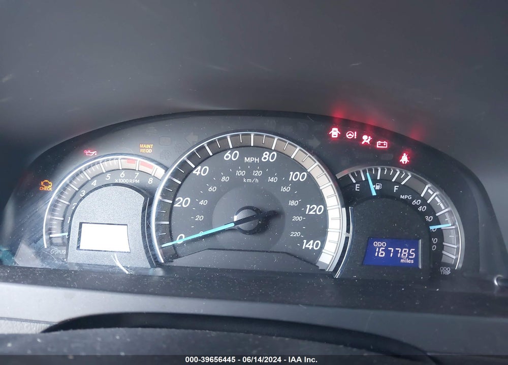 2012 TOYOTA CAMRY SE VIN: 4T1BF1FK0CU617140
