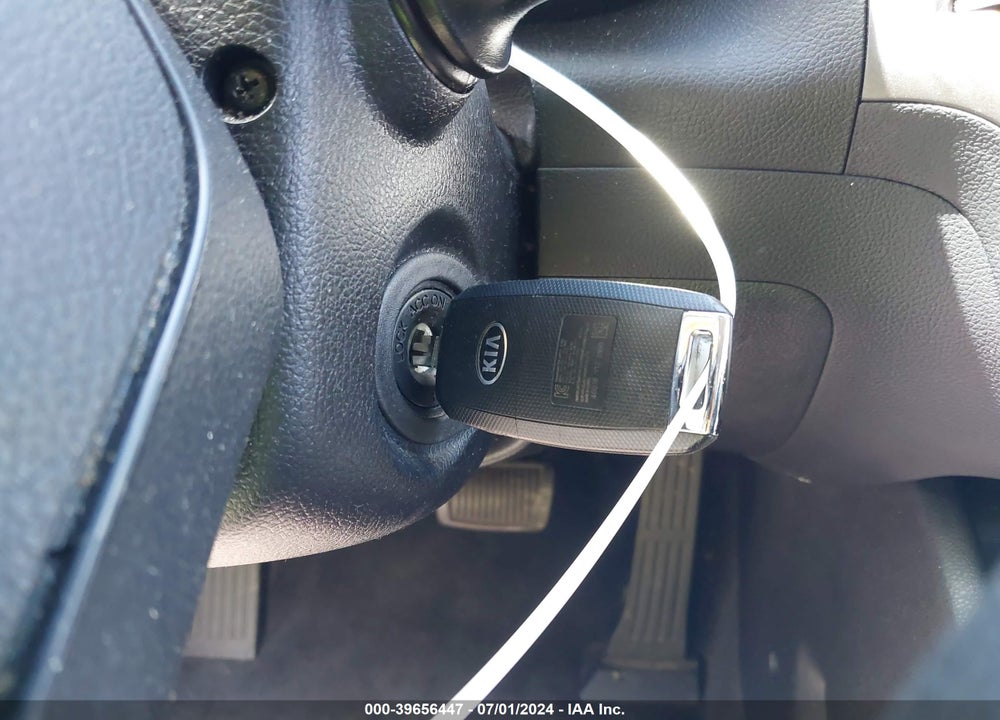 2017 KIA FORTE LX VIN: 3KPFK4A73HE016087