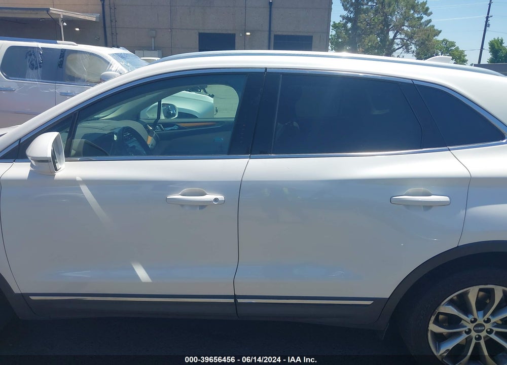 2017 LINCOLN MKC SELECT VIN: 5LMTJ2DH1HUL40664