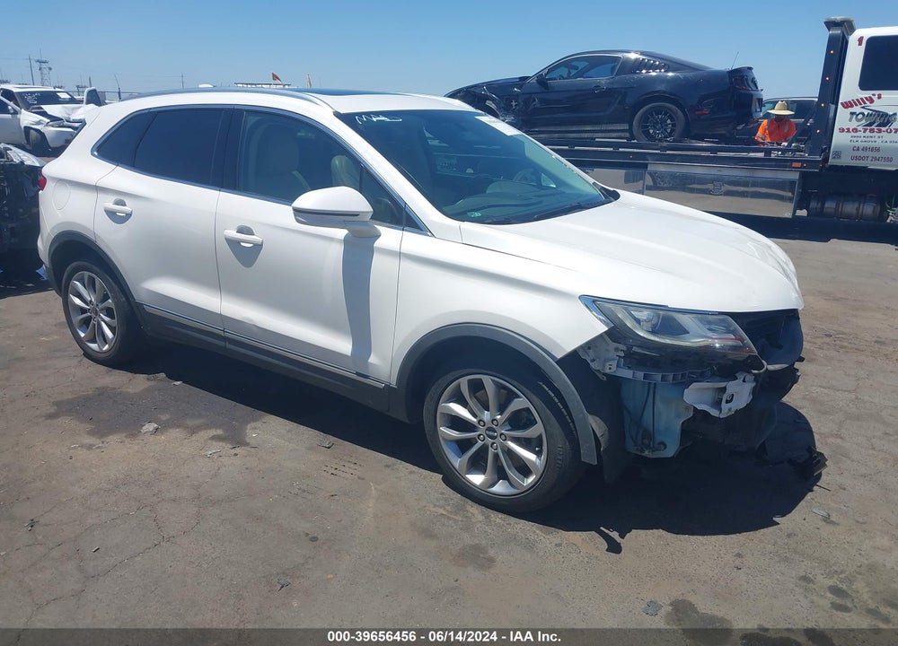 2017 LINCOLN MKC SELECT VIN: 5LMTJ2DH1HUL40664