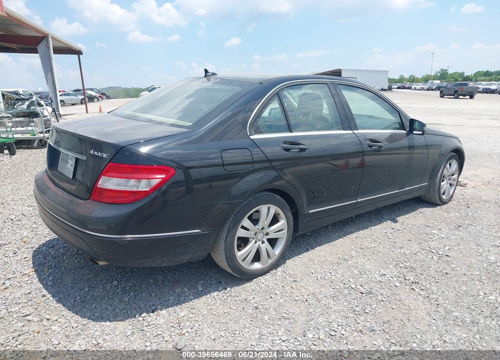 2011 MERCEDES-BENZ C 300 LUXURY 4MATIC/SPORT 4MATIC VIN: WDDGF8BB8BR158410