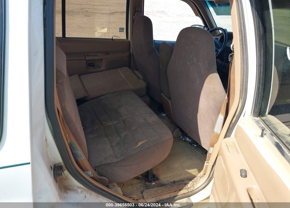 1996 FORD EXPLORER VIN: 1FMDU34X2TUB69458