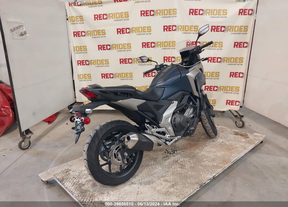 2024 HONDA NC750 XD VIN: JH2RH091XRK300407