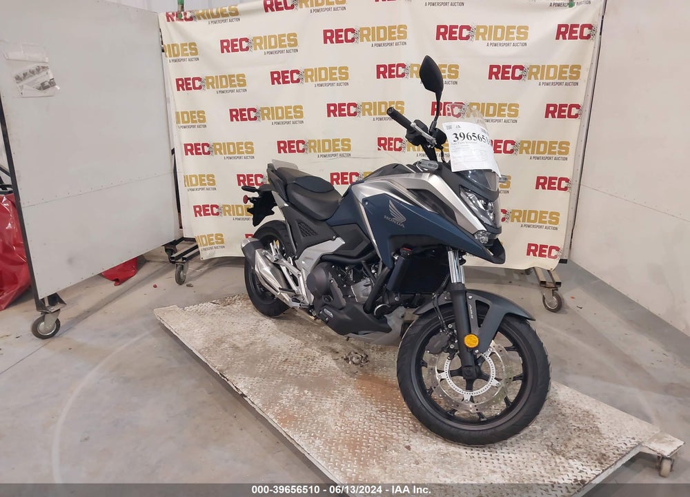 2024 HONDA NC750 XD VIN: JH2RH091XRK300407