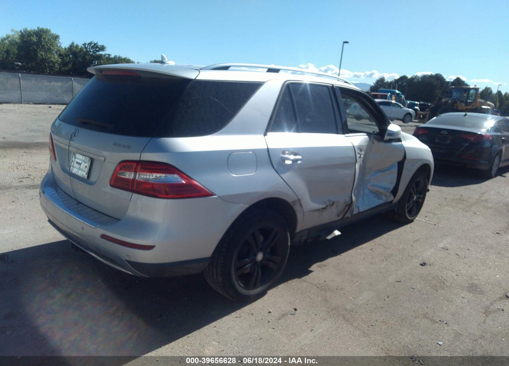 2015 MERCEDES-BENZ ML 350 4MATIC VIN: 4JGDA5HBXFA443630