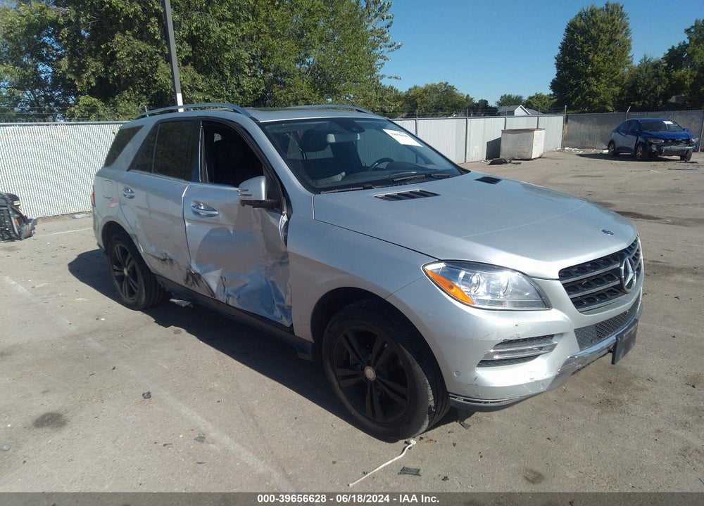 2015 MERCEDES-BENZ ML 350 4MATIC VIN: 4JGDA5HBXFA443630
