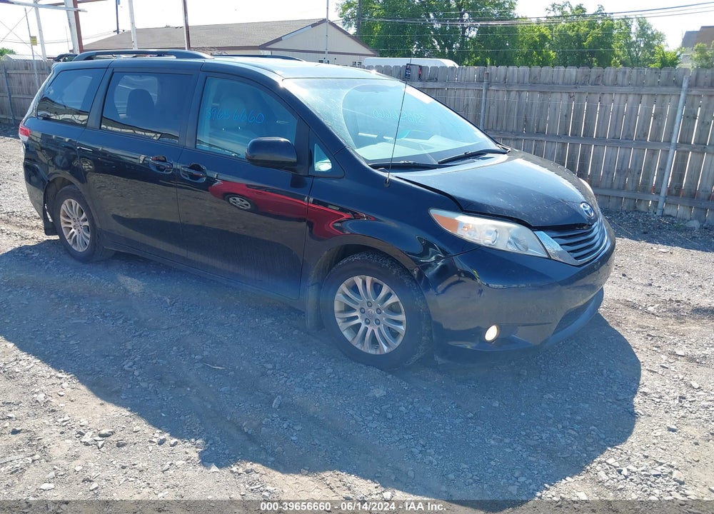 2012 TOYOTA SIENNA XLE V6 8 PASSENGER VIN: 5TDYK3DC6CS244806