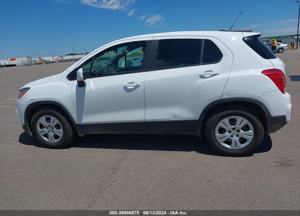 2017 CHEVROLET TRAX LS VIN: KL7CJKSB5HB104419