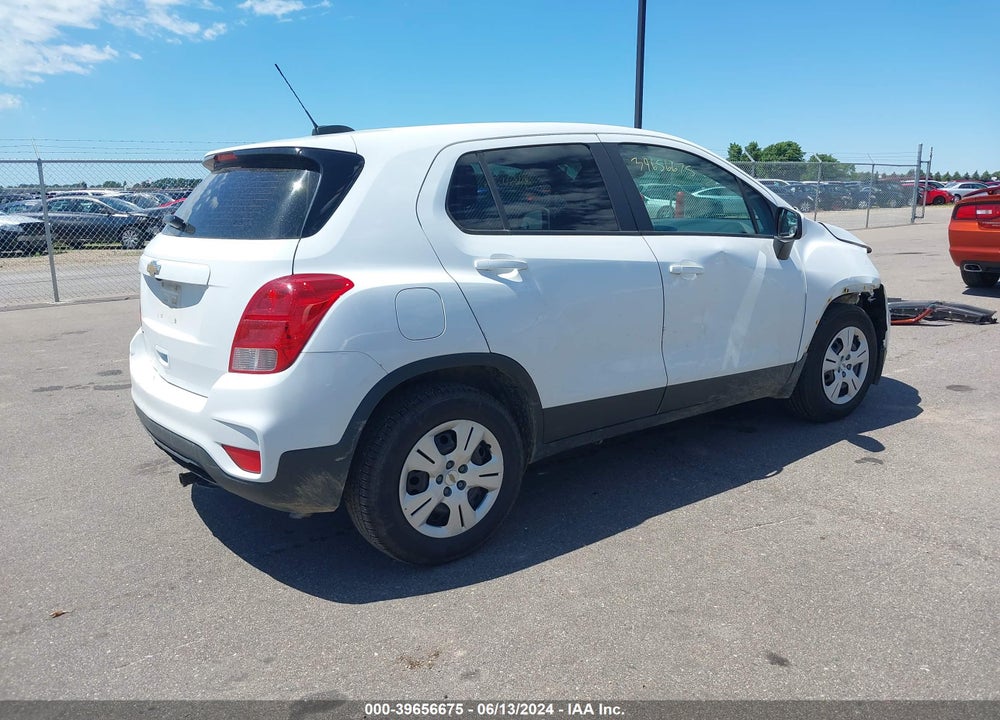 2017 CHEVROLET TRAX LS VIN: KL7CJKSB5HB104419