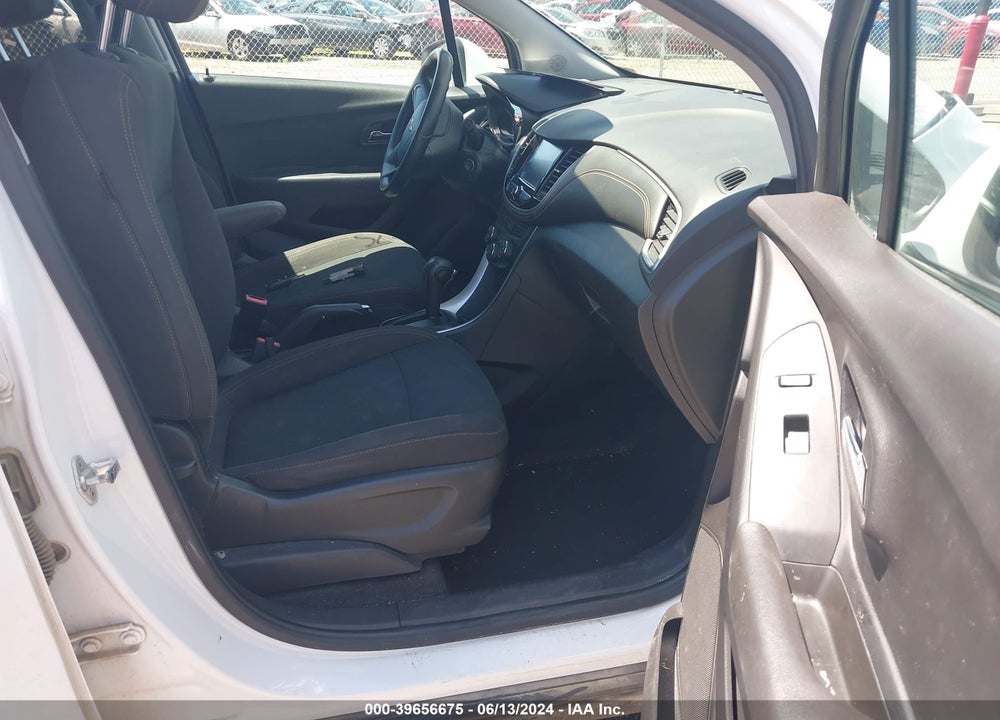 2017 CHEVROLET TRAX LS VIN: KL7CJKSB5HB104419
