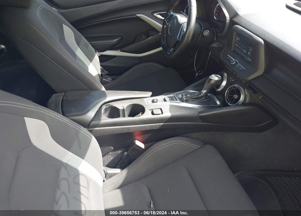 2018 CHEVROLET CAMARO 1LT VIN: 1G1FB1RX6J0187667