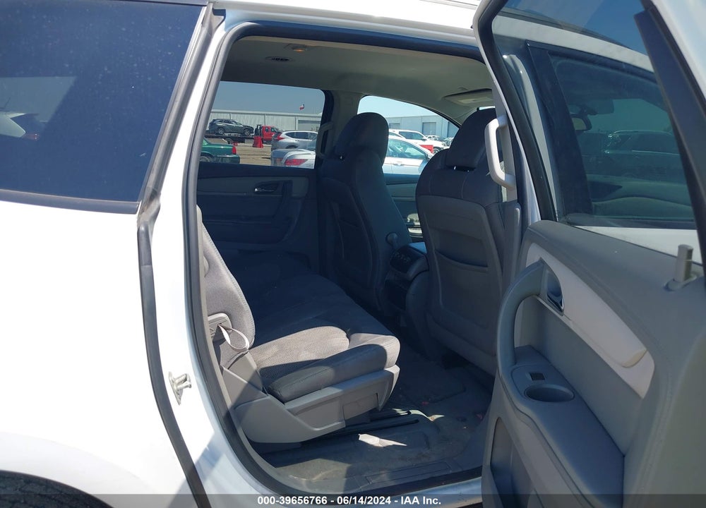 2017 CHEVROLET TRAVERSE VIN: 1GNKRFED2HJ219651