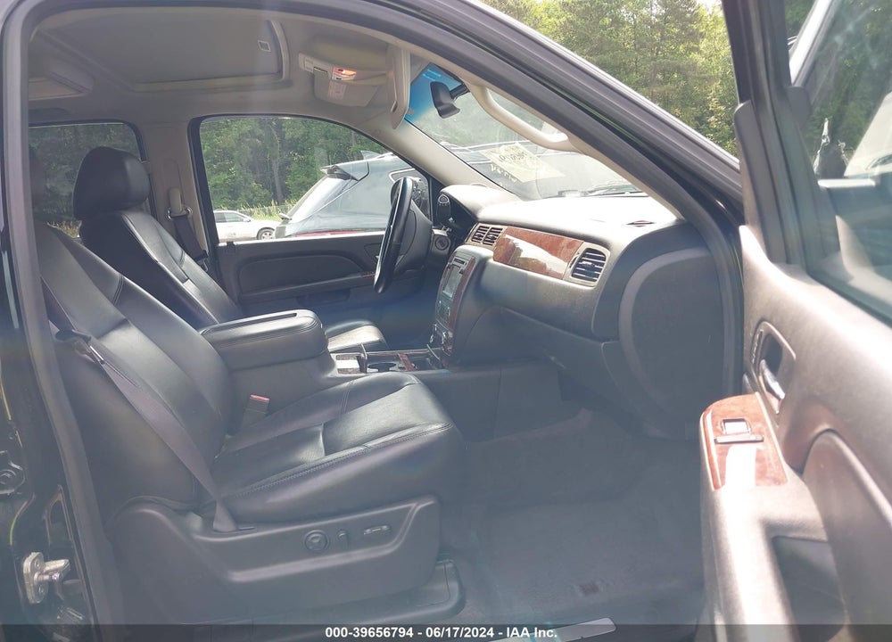 2014 CHEVROLET TAHOE LTZ VIN: 1GNSKCE01ER204264