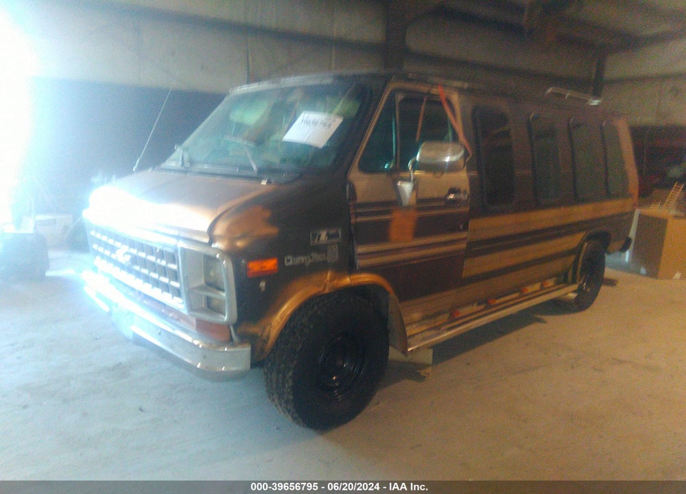 1982 CHEVROLET G20 VIN: 1GCEG25H5C7106869