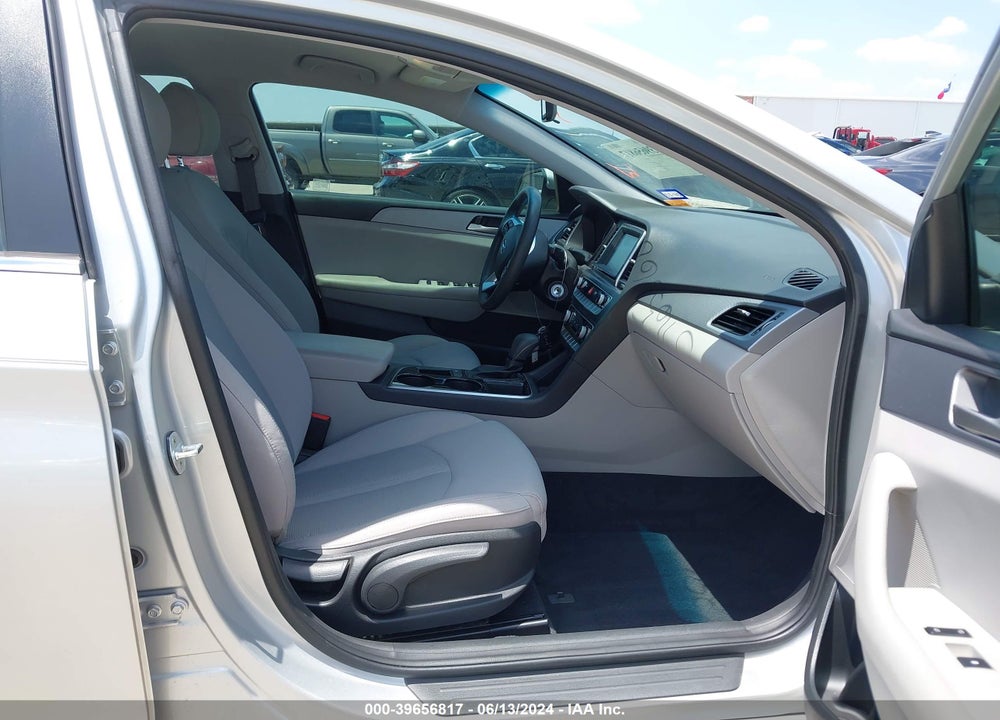 2019 HYUNDAI SONATA SE VIN: 5NPE24AFXKH804256