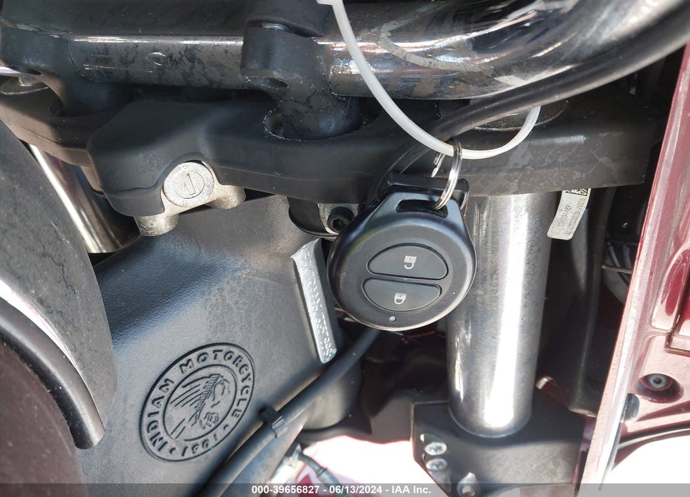 2018 INDIAN MOTORCYCLE CO. ROADMASTER VIN: 56KTRAAA6J3357998