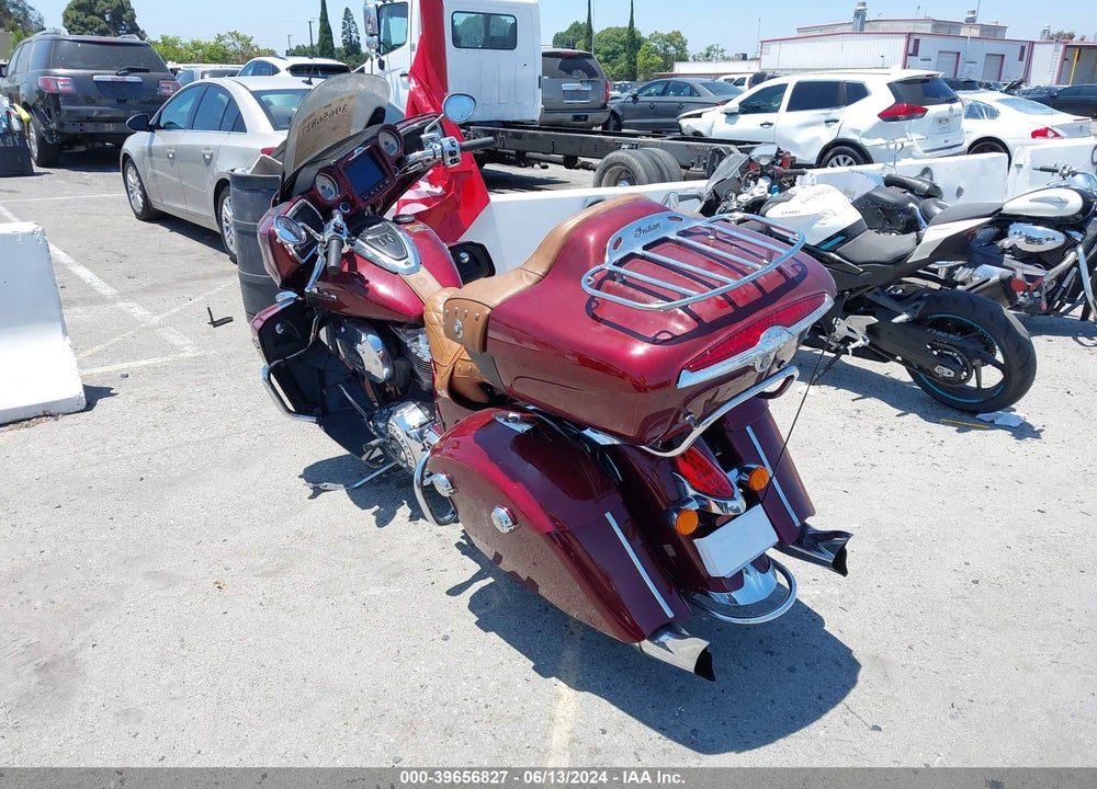 2018 INDIAN MOTORCYCLE CO. ROADMASTER VIN: 56KTRAAA6J3357998