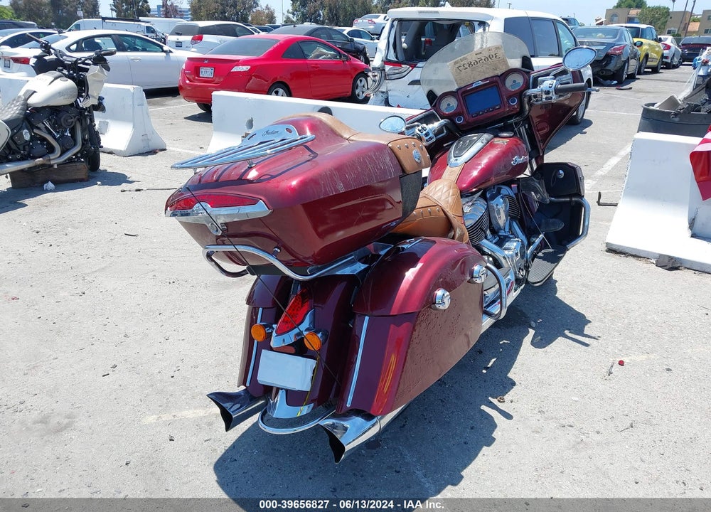 2018 INDIAN MOTORCYCLE CO. ROADMASTER VIN: 56KTRAAA6J3357998