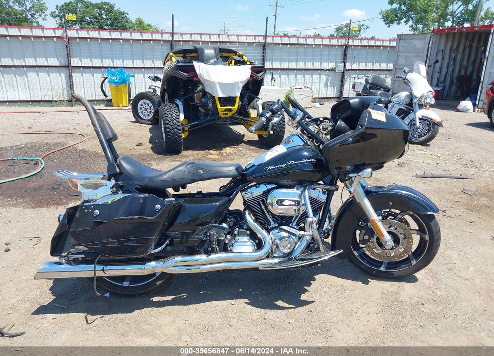 2012 HARLEY-DAVIDSON FLTRX ROAD GLIDE CUSTOM VIN: 1HD1KHM17CB618326
