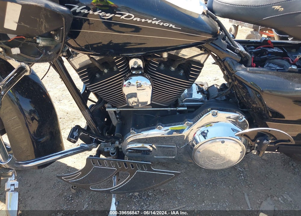 2012 HARLEY-DAVIDSON FLTRX ROAD GLIDE CUSTOM VIN: 1HD1KHM17CB618326