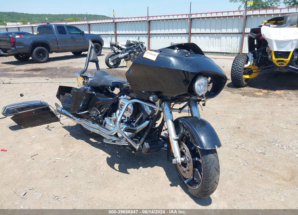 2012 HARLEY-DAVIDSON FLTRX ROAD GLIDE CUSTOM VIN: 1HD1KHM17CB618326