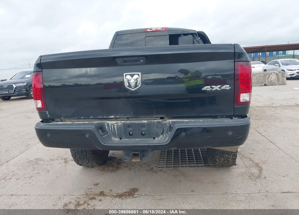 2018 RAM 2500 VIN: 3C6UR5FLXJG326091