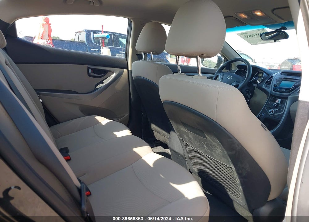 2014 HYUNDAI ELANTRA SE VIN: 5NPDH4AE3EH475101