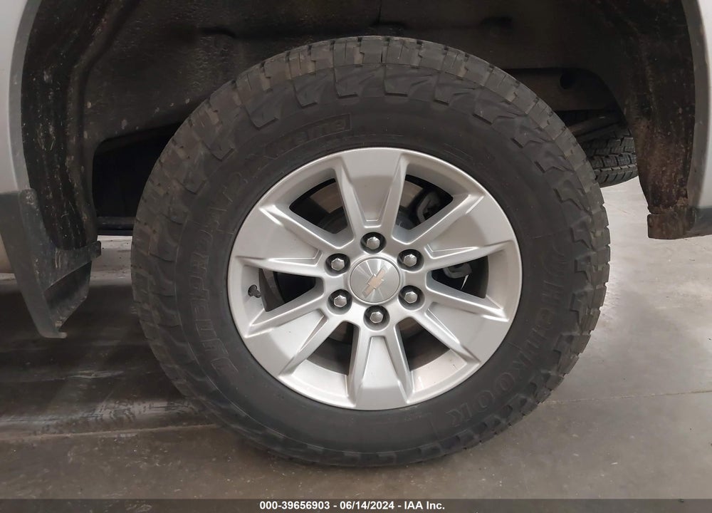 2022 CHEVROLET SILVERADO 1500 LTD 4WD STANDARD BED LT VIN: 1GCUYDET1NZ231271