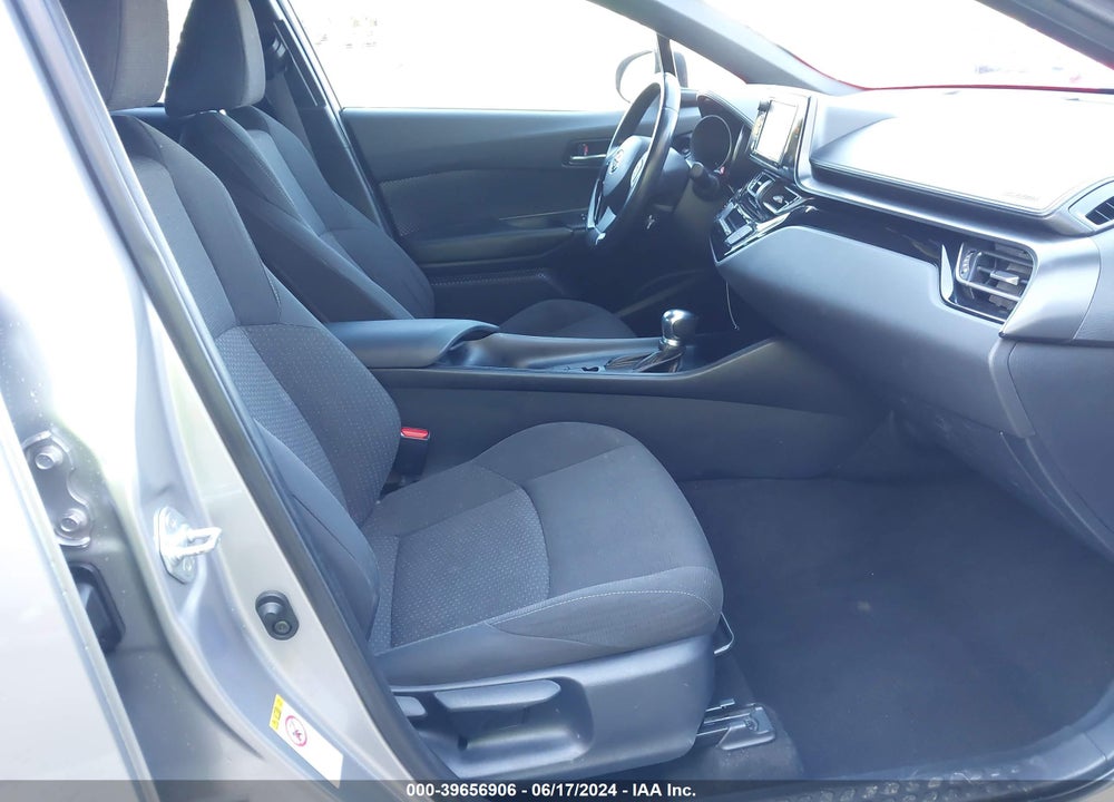 2018 TOYOTA C-HR XLE PREMIUM VIN: NMTKHMBX5JR014184