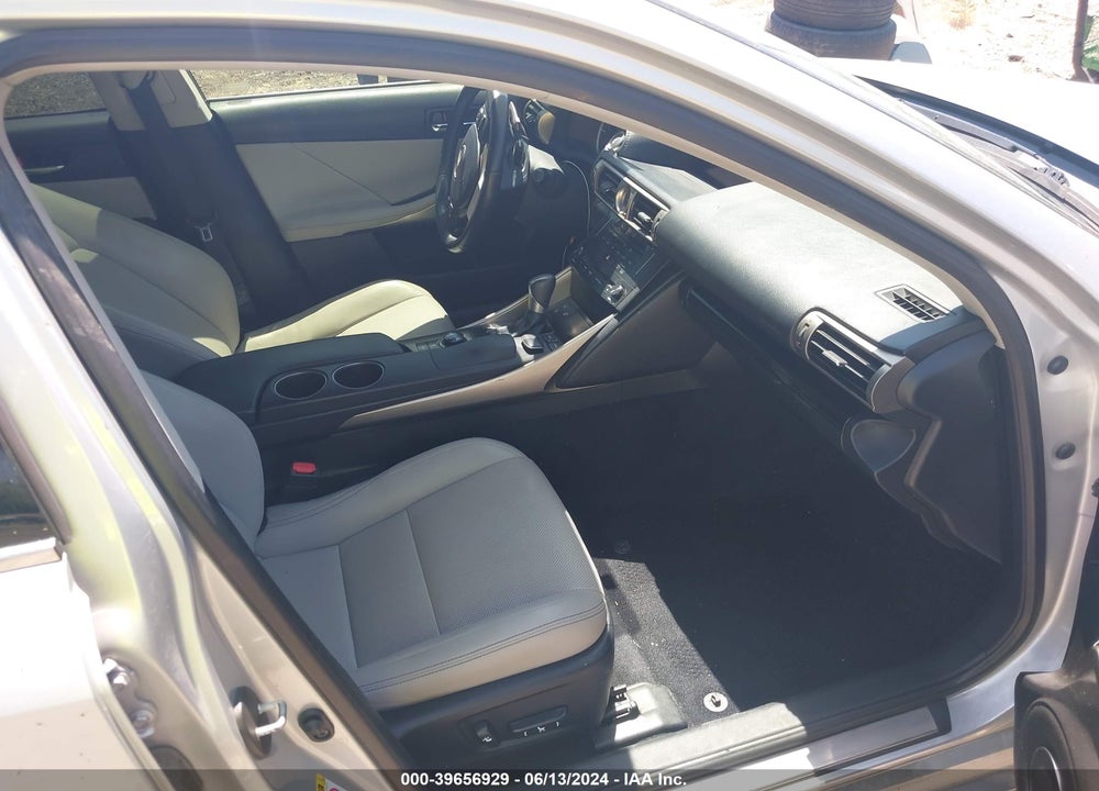 2014 LEXUS IS 250 VIN: JTHCF1D24E5001996