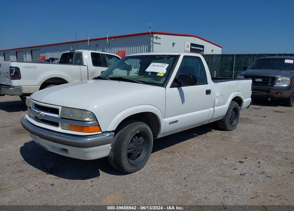2002 CHEVROLET S-10 VIN: 1GCCS145928258721