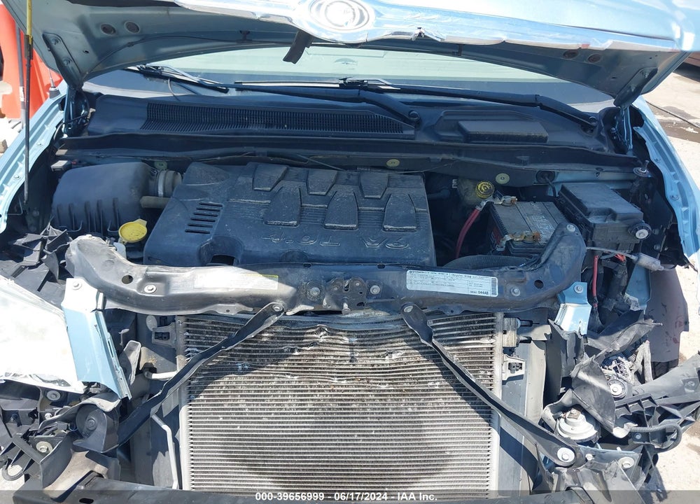 2010 CHRYSLER TOWN & COUNTRY LIMITED VIN: 2A4RR6DXXAR136516