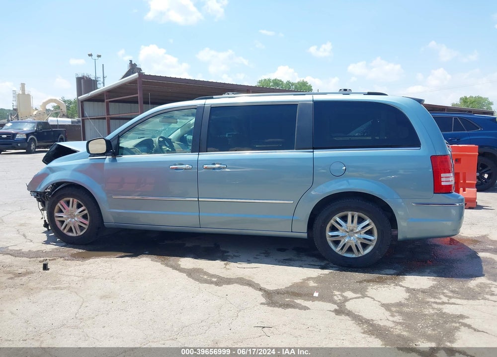 2010 CHRYSLER TOWN & COUNTRY LIMITED VIN: 2A4RR6DXXAR136516