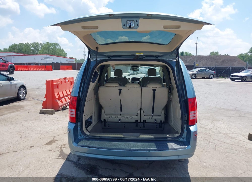 2010 CHRYSLER TOWN & COUNTRY LIMITED VIN: 2A4RR6DXXAR136516
