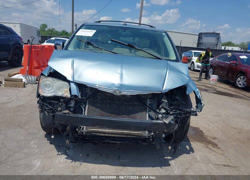 2010 CHRYSLER TOWN & COUNTRY LIMITED VIN: 2A4RR6DXXAR136516