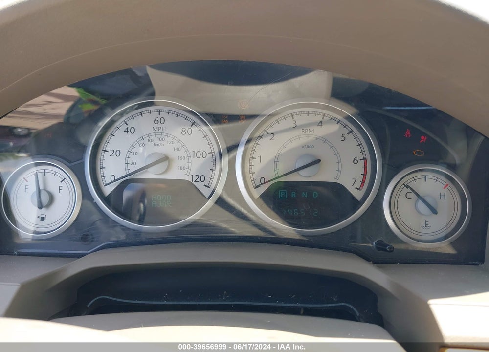 2010 CHRYSLER TOWN & COUNTRY LIMITED VIN: 2A4RR6DXXAR136516