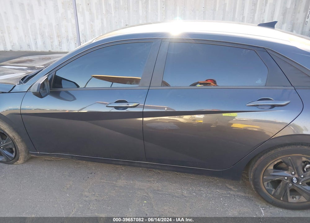 2022 HYUNDAI ELANTRA SEL VIN: 5NPLM4AG2NH066239