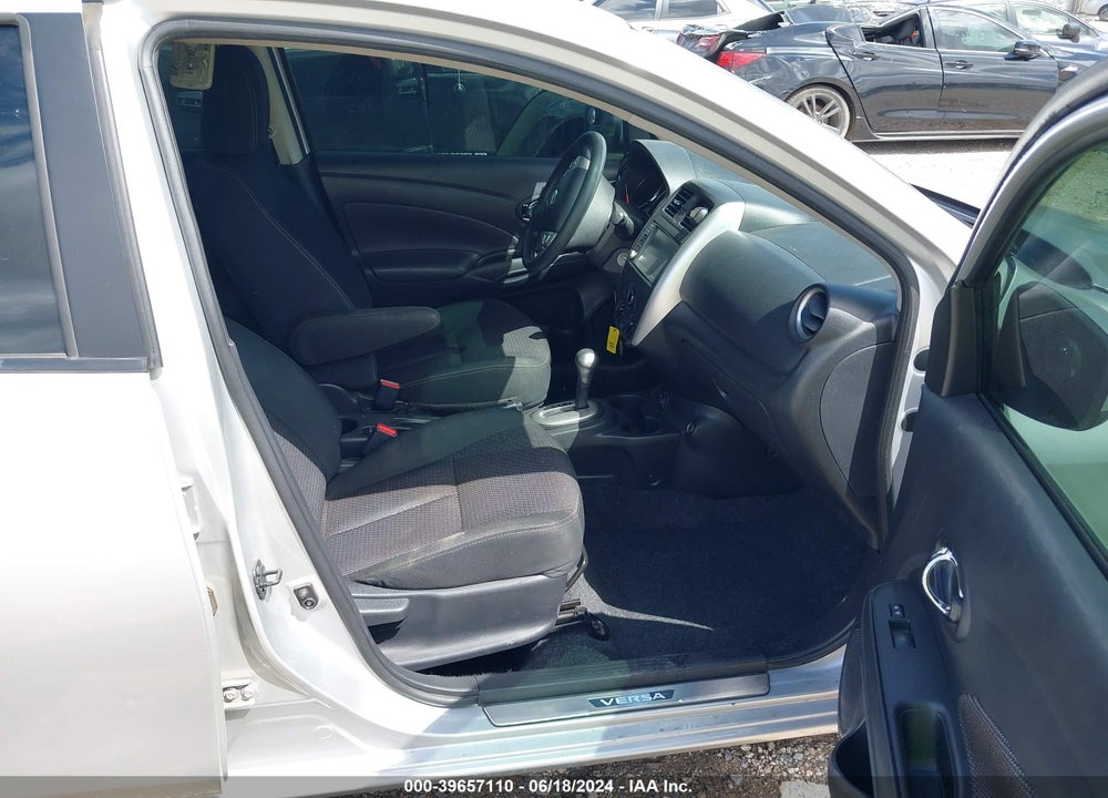 2019 NISSAN VERSA 1.6 SV VIN: 3N1CN7AP4KL829648