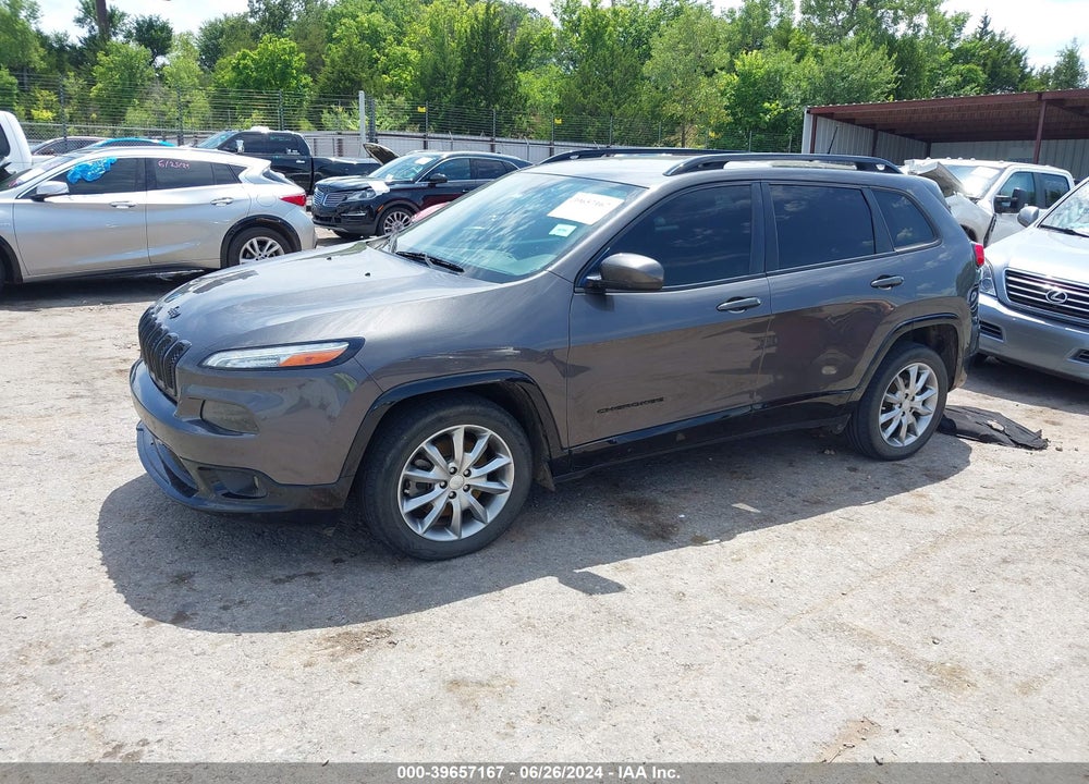 2018 JEEP CHEROKEE LATITUDE TECH CONNECT FWD VIN: 1C4PJLCB2JD588231