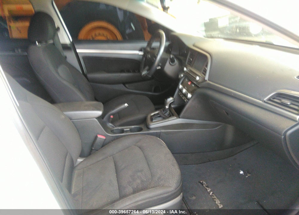 2020 HYUNDAI ELANTRA VALUE EDITION VIN: 5NPD84LF2LH612015